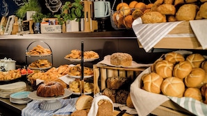 Kontinental frokost hver dag (mot et tillegg)