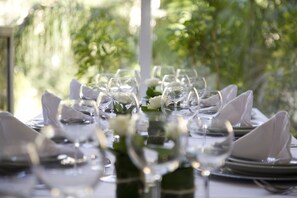 Lunch and dinner served, pool views  - The Cosmopolitan Hotel (Dekwaneh)