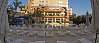 The Cosmopolitan Hotel