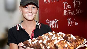 2 restaurants, breakfast, lunch, dinner served; local cuisine