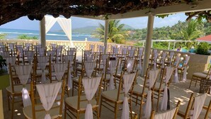 屋外結婚式場