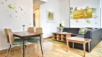 Standard Apartment, 1 Bedroom | Living area