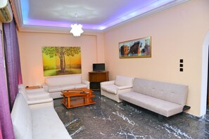 Leilighet, 3 soverom | Barnesenger (inkludert), wi-fi (inkludert) og sengetøy