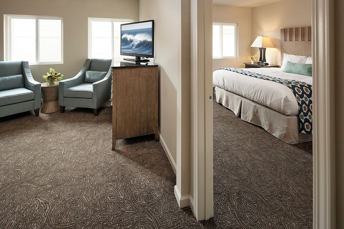 Suite Standard, plusieurs lits, vue cour intérieure | 2 chambres, literie de qualité supérieure, surmatelas