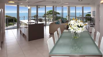 Sub Penthouse Oceanview | Living room | 42-inch LCD TV with digital channels, TV, DVD player