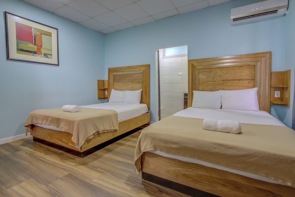 Double Room, Non Smoking | Premium bedding, pillowtop beds, in-room safe, desk