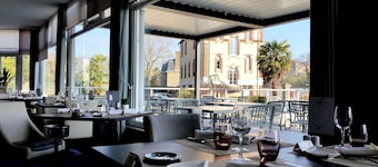 Grand Hotel