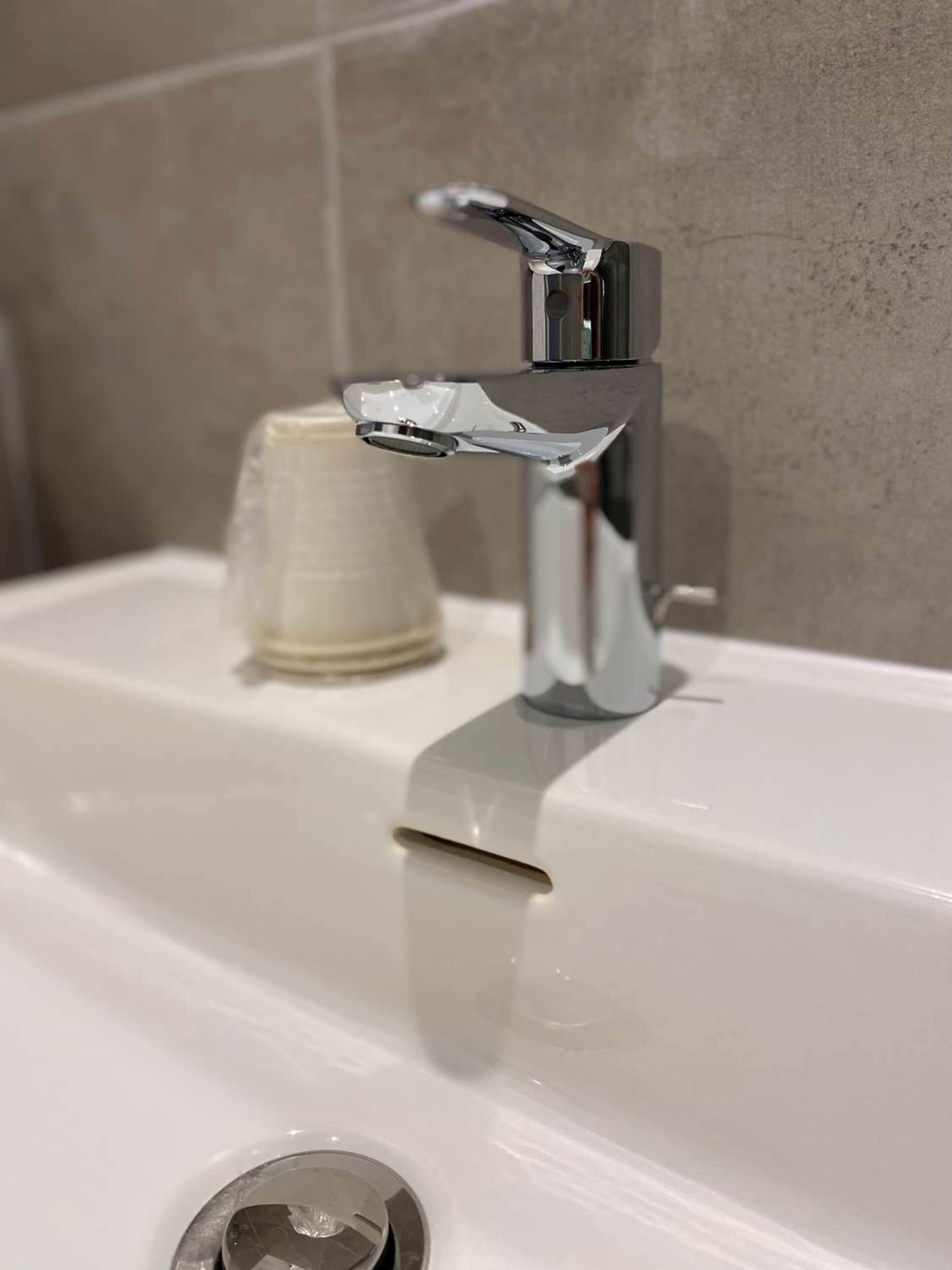 shower, rainfall showerhead, eco-friendly toiletries, hair dryer