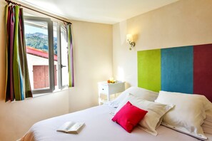 Double Room | Desk, free WiFi, bed sheets - Xoko-Goxoa (Saint-Michel)