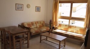 TV - Apartamentos Arlanza - Adults Only (Ibiza Town)
