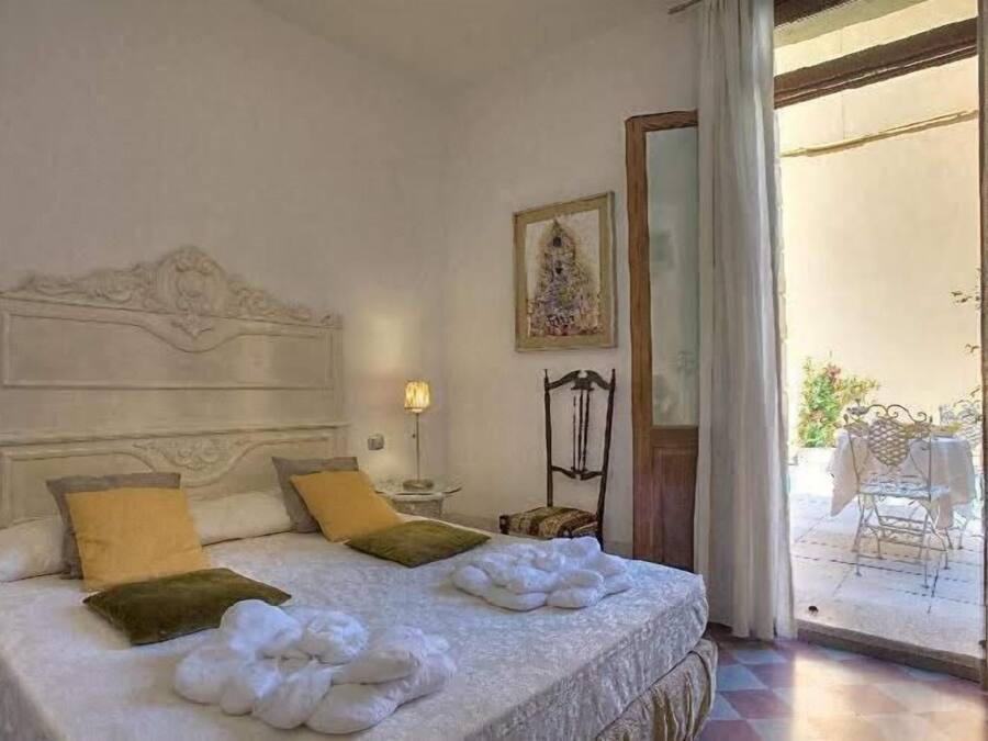 Individually decorated, individually furnished, iron/ironing board