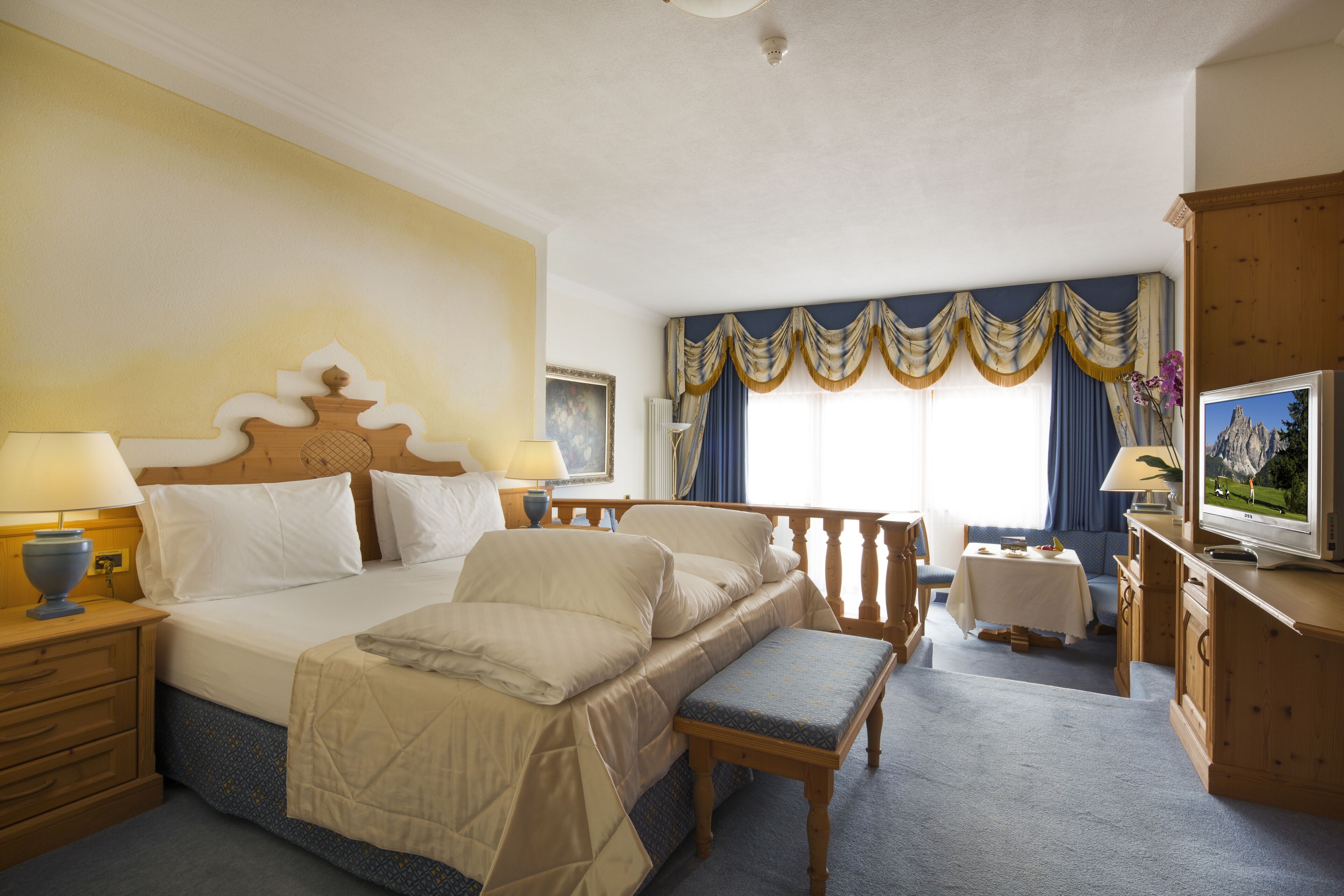 superior double room, 1 double or 2 single beds | 1 bedroom, egyptian cotton sheets, premium bedding, down duvets