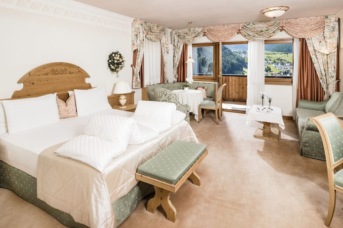 superior double room, 1 double or 2 single beds | 1 bedroom, egyptian cotton sheets, premium bedding, down duvets