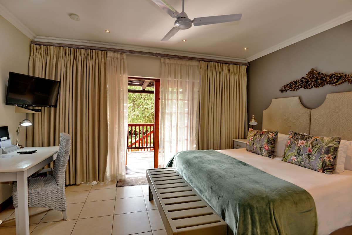 1 bedroom, premium bedding, minibar, in-room safe