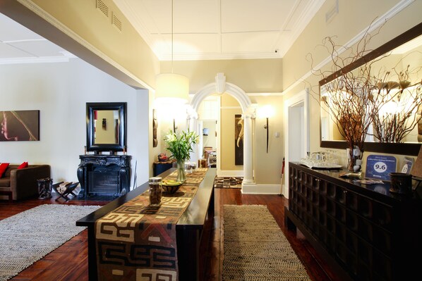 Interior entrance - Jardin D'ébène Boutique Guesthouse (Cape Town)