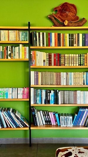 Library - Artemisia Boutique Hôtel (Bastelica)