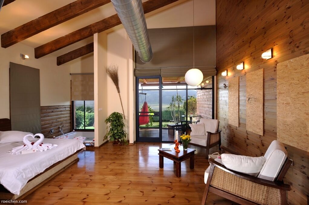 ห้องลักซ์ชัวรี่สวีท, อ่างน้ำวน, วิวหุบเขา | เครื่องนอนระดับพรีเมียม, โต๊ะทำงาน, ผ้าม่านกันแสง, Wi-Fi ฟรี