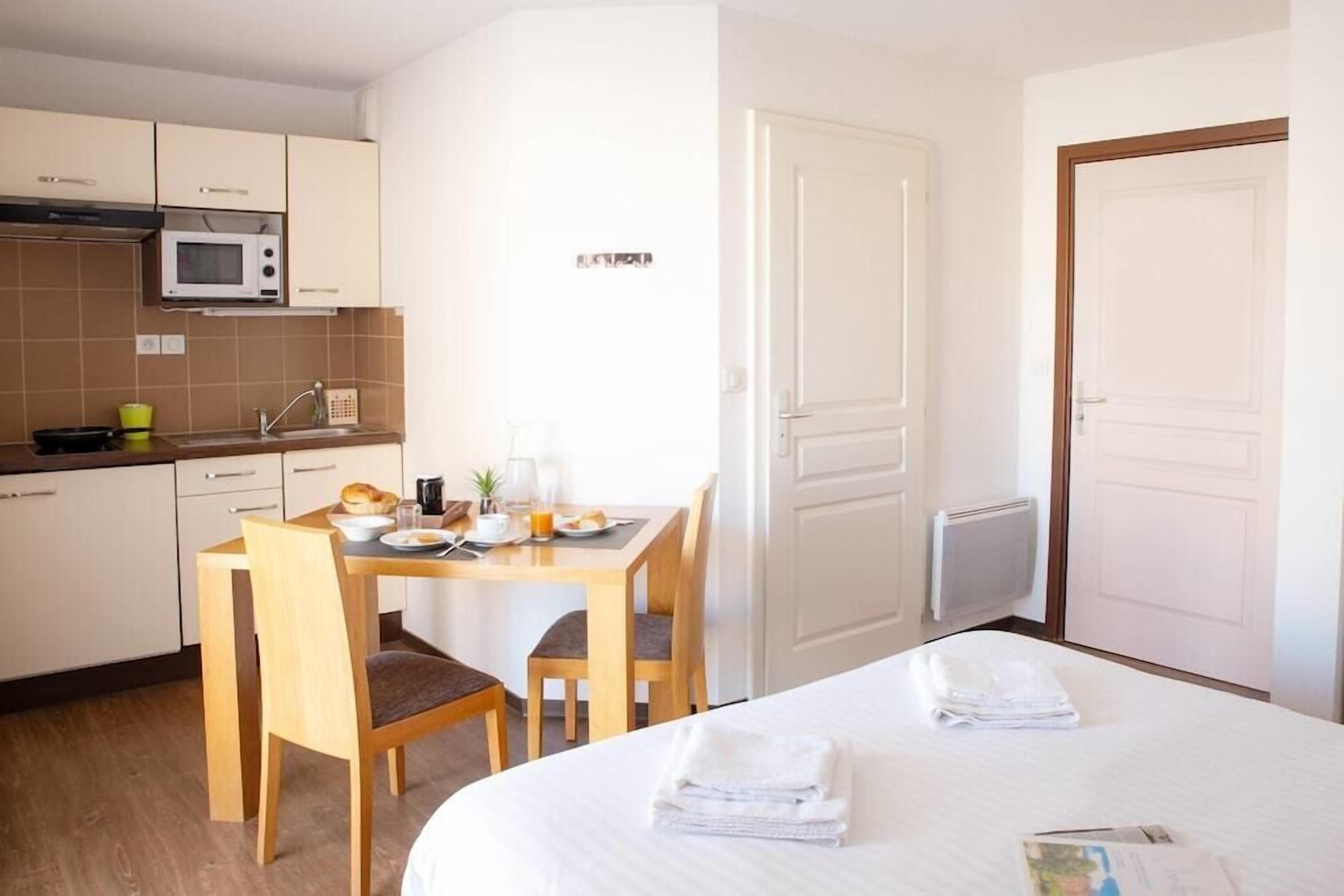 Soundproofing, iron/ironing board, free WiFi, bed sheets