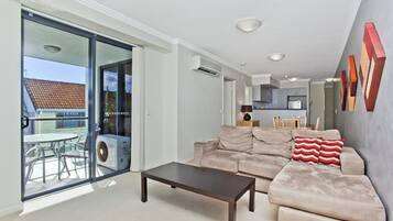 TV de tela plana, DVD player