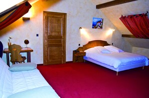 Free WiFi, bed sheets, wheelchair access