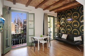 TV - Apartments Hostemplo Suites (Barcelona)