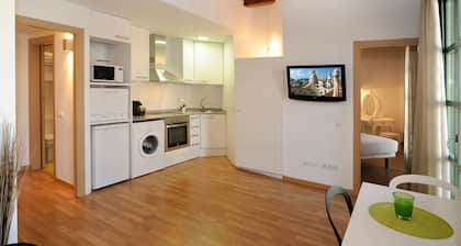 Apartments Hostemplo Suites