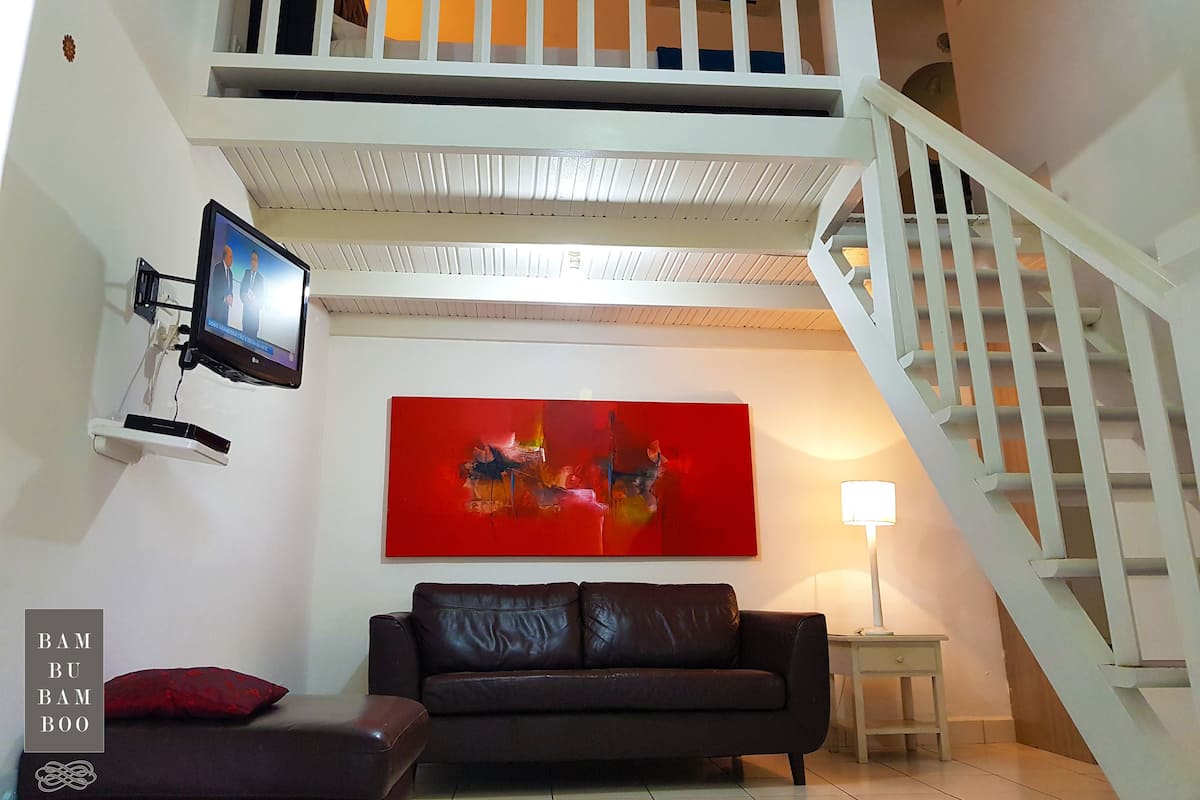 Loft, 1 habitación | 1 habitación, escritorio, wifi y ropa de cama