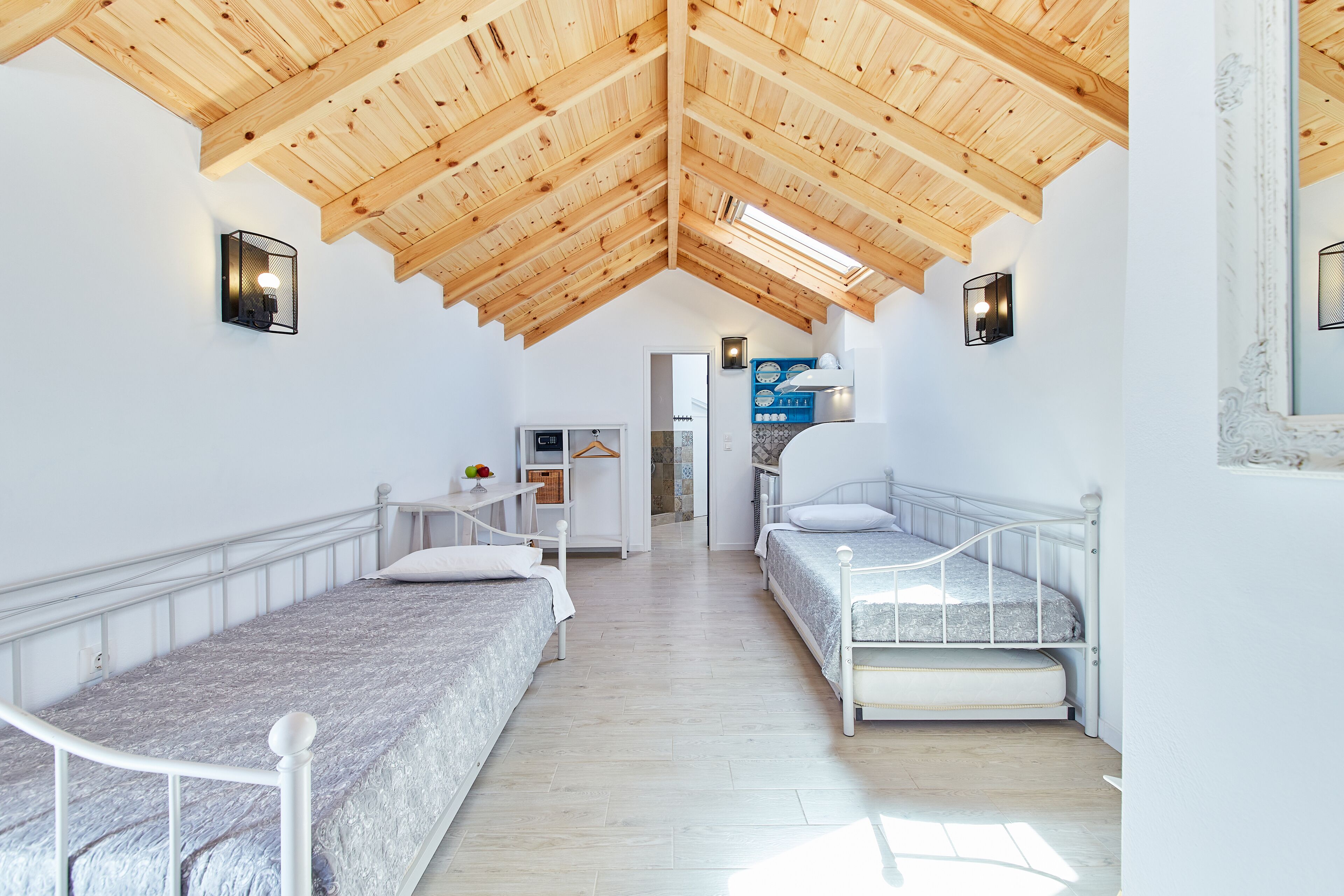 executive studio | 1 bedroom, egyptian cotton sheets, hypo-allergenic bedding, minibar