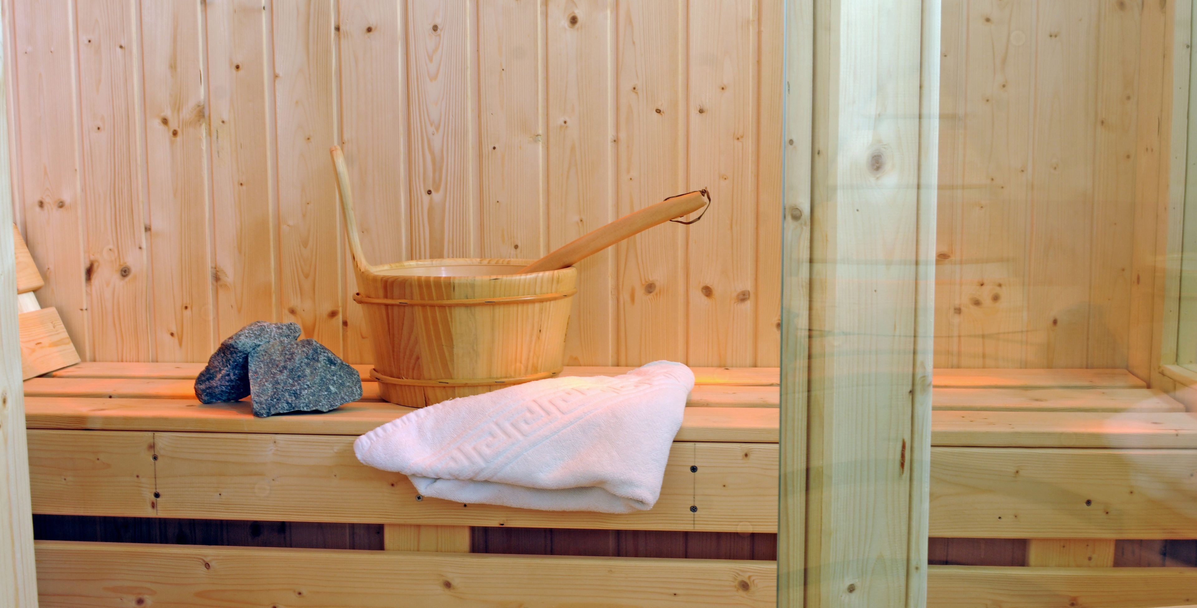 sauna, hot tub, massages