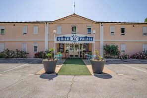 Fachada del alojamiento