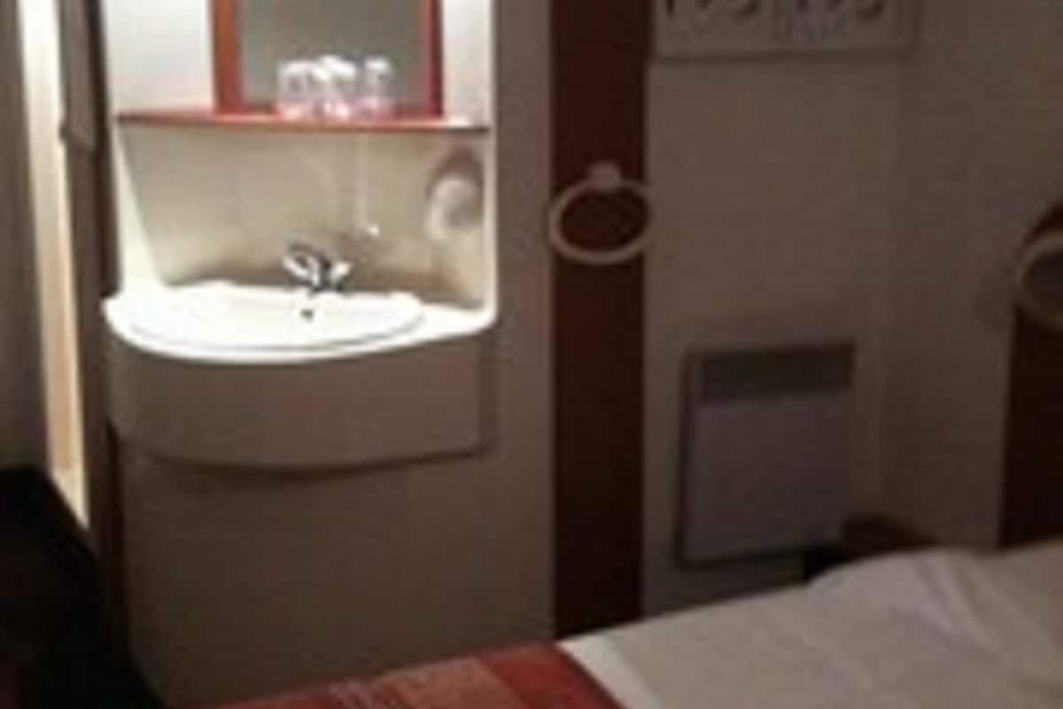 Standard Double Room | Premium bedding, Select Comfort beds, in-room safe, desk