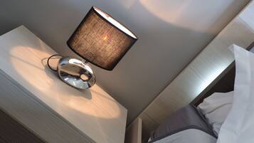 Comfort Room | Individually decorated, individually furnished, desk, blackout drapes