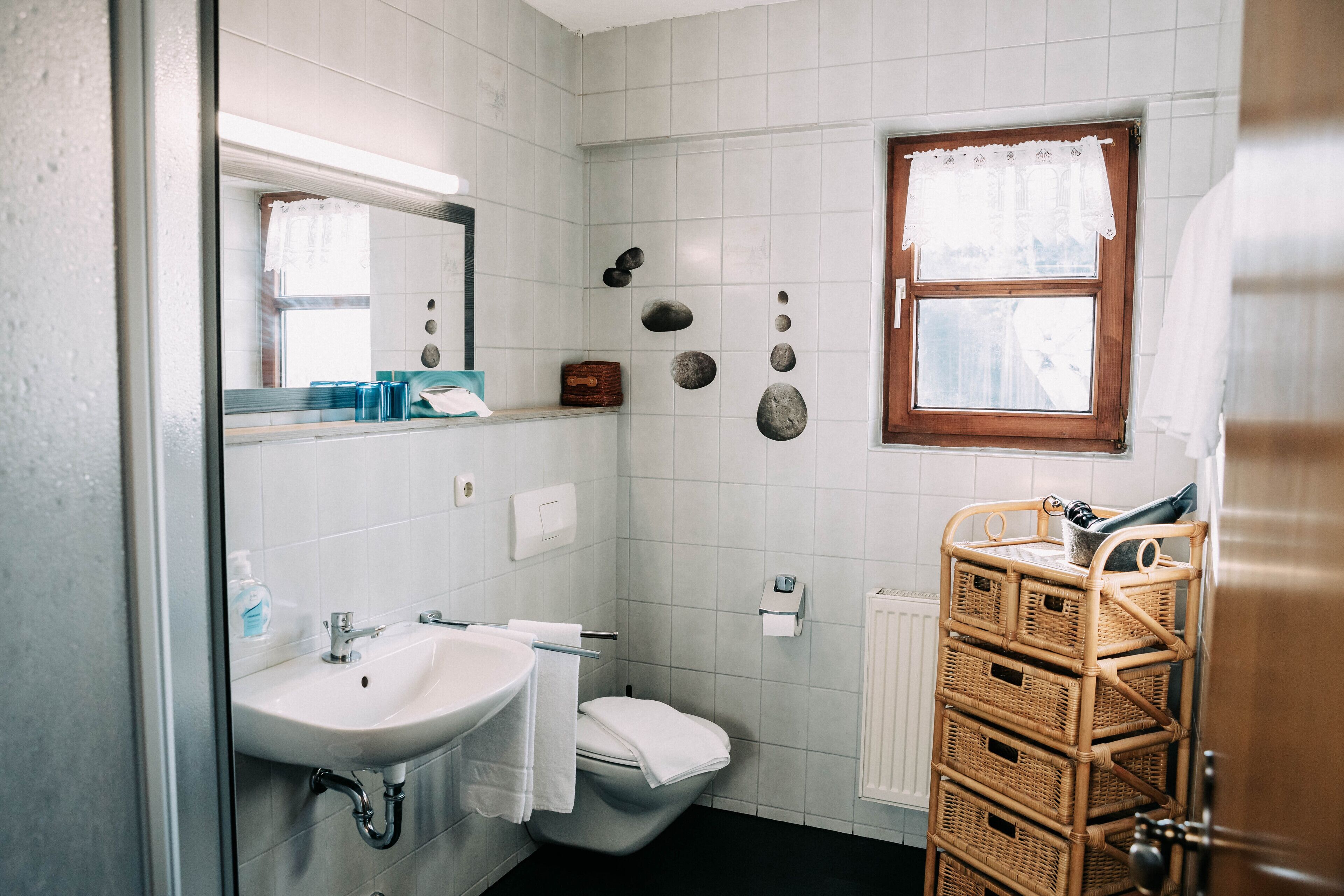double room | bathroom | shower, hair dryer, towels