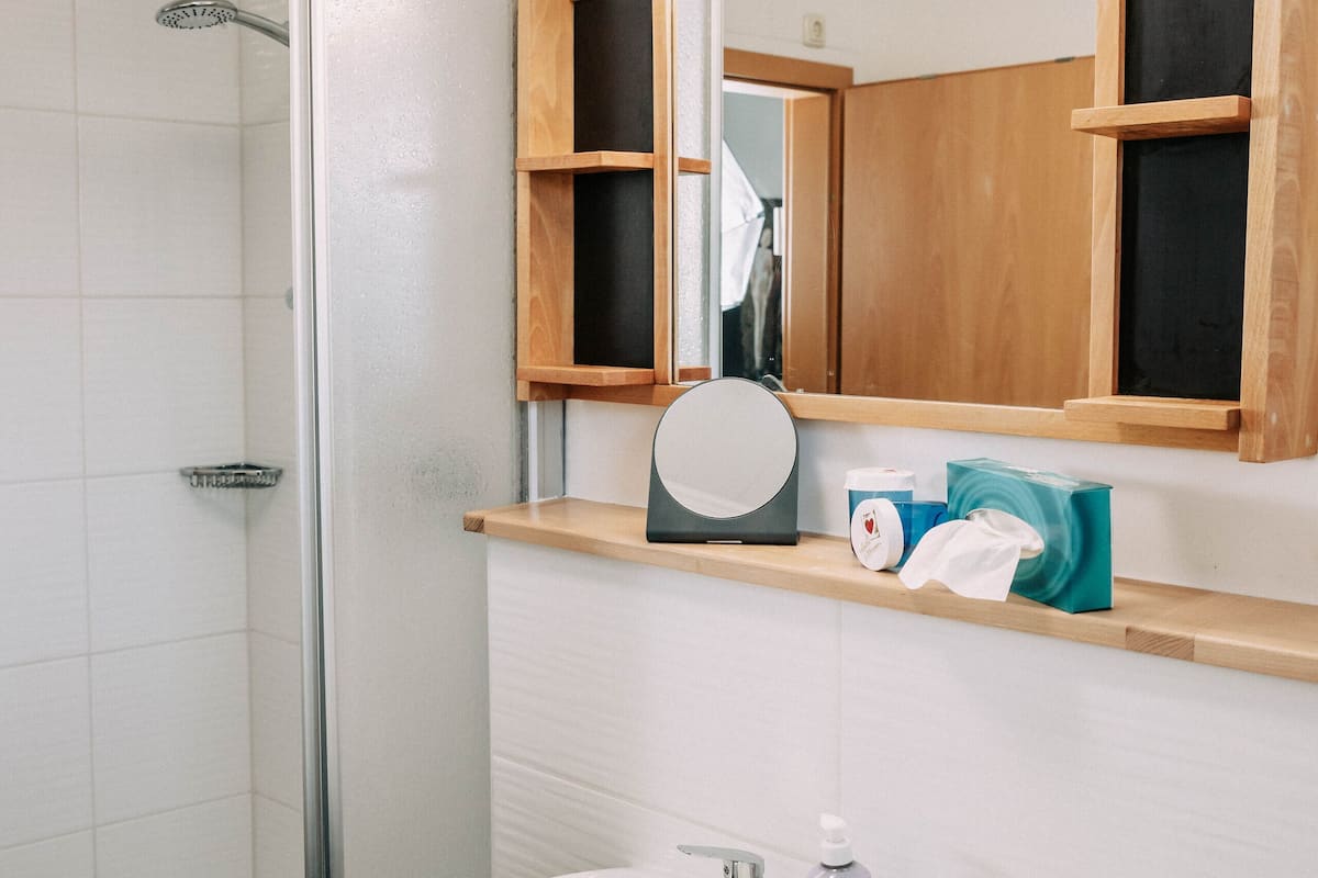 double room | bathroom | shower, hair dryer, towels