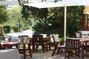 FrĂŒhstĂŒck, Mittagessen und Abendessen