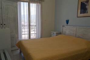 Standard Room | Iron/ironing board, free rollaway beds