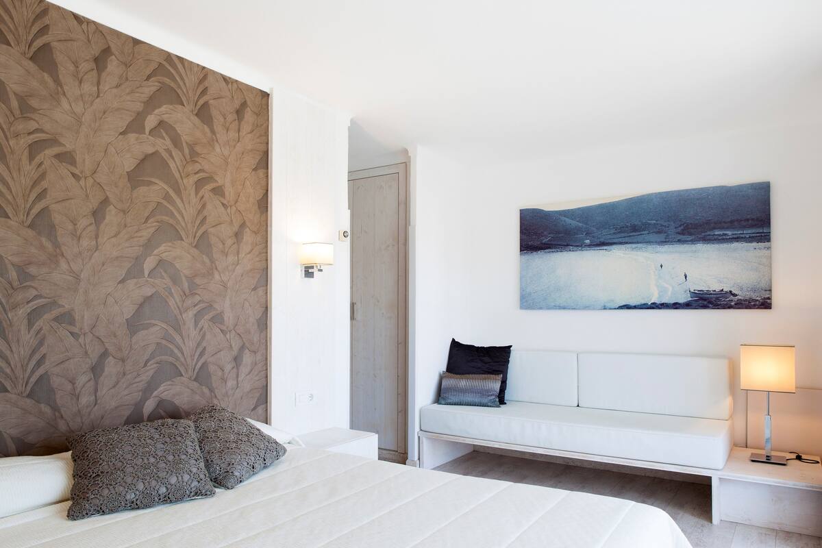 double room | in-room safe, free wifi