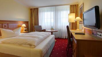 Einzelzimmer | Allergikerbettwaren, Minibar, Zimmersafe, individuell dekoriert