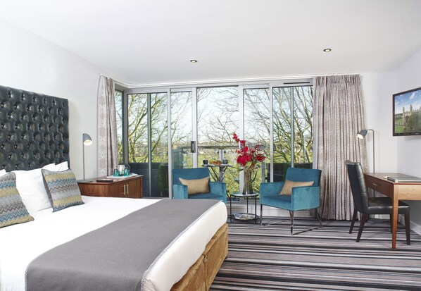 Executive Double or Twin Room (3rd Floor) | Minibar, desk, free WiFi, bed sheets - Regent Hotel (Cambridge)