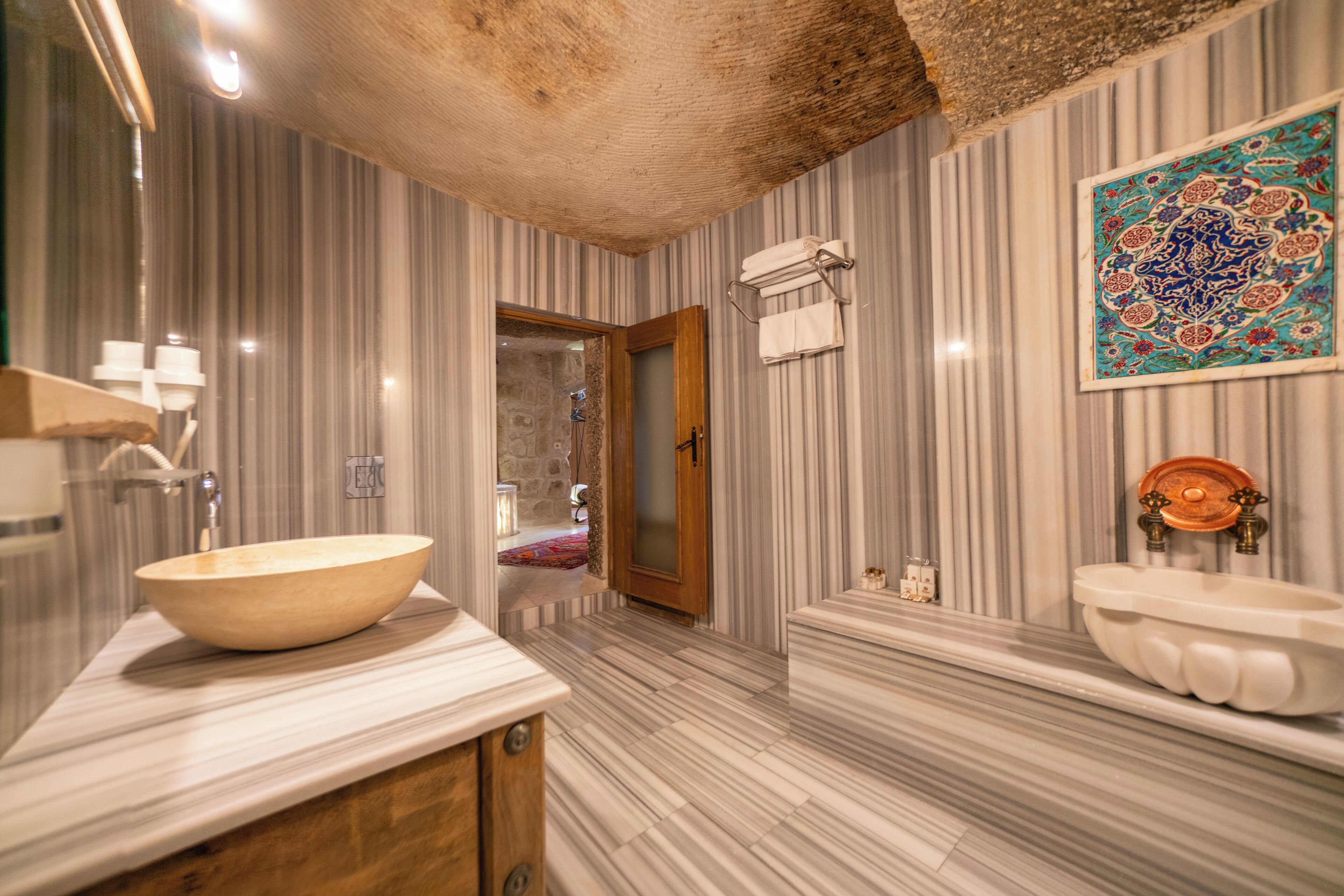 Foto - Divan Cave House