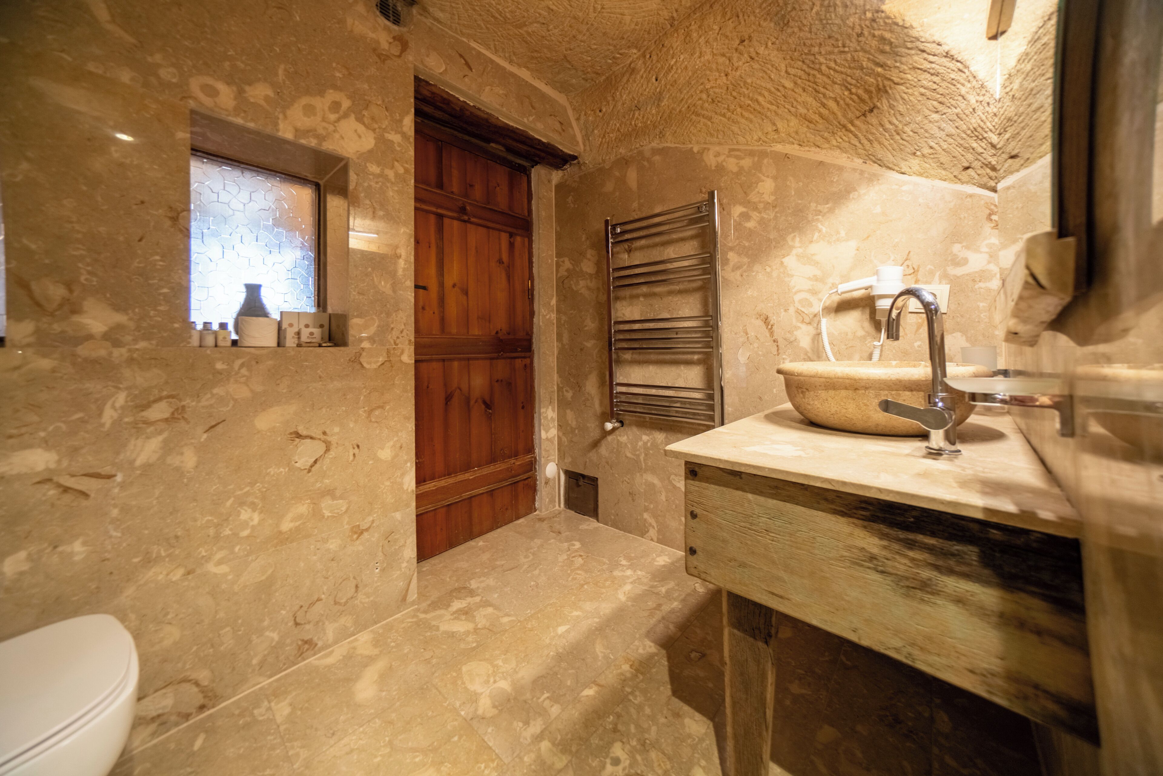 Foto - Divan Cave House