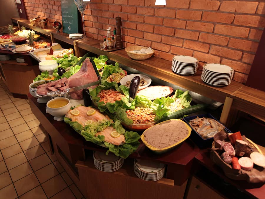 Lunch and dinner served