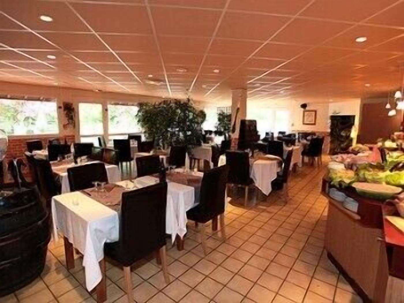 Daily buffet breakfast (EUR 10 per person)