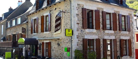 Façade de lâhĂ©bergement