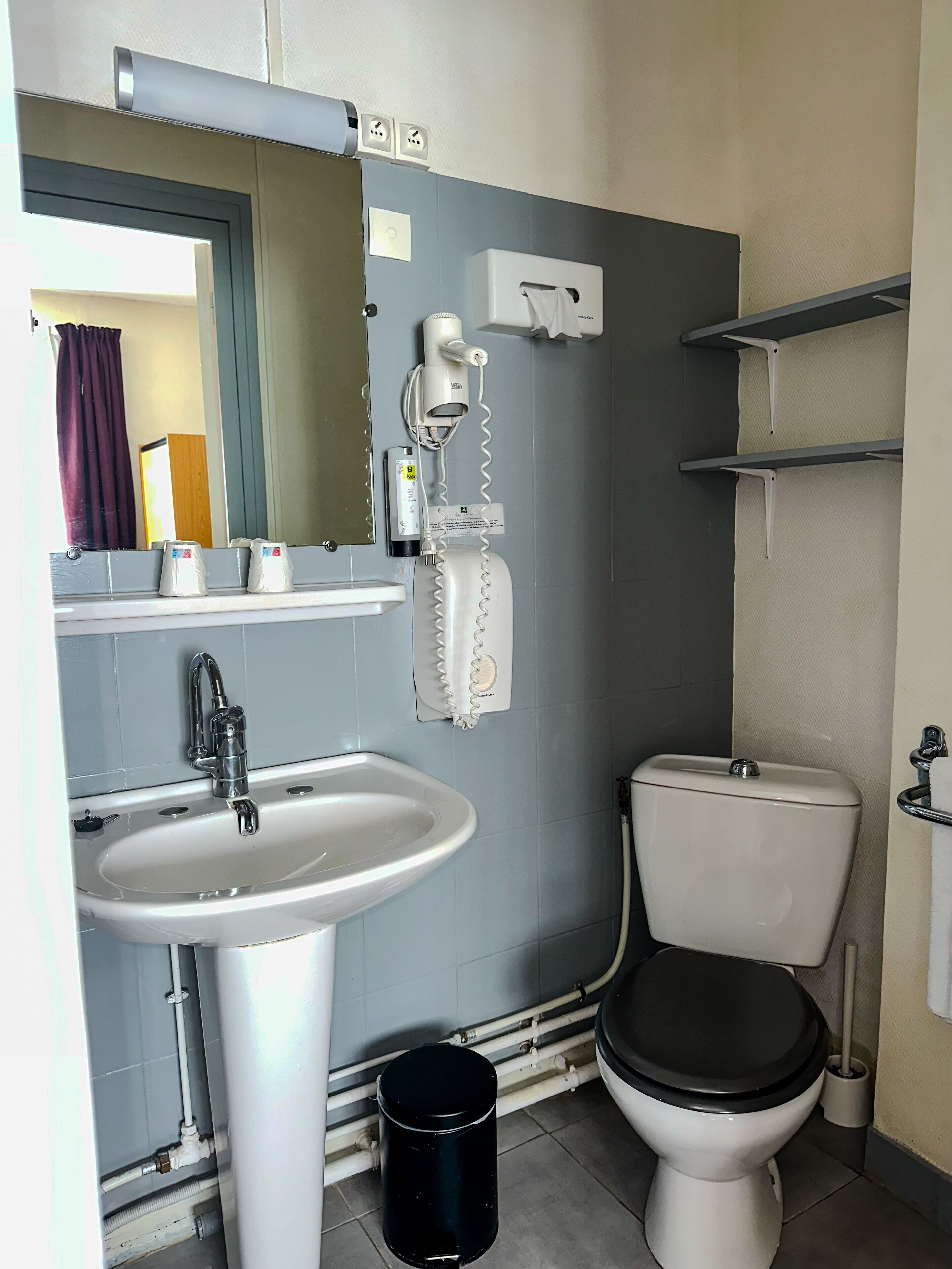 comfort double room | bathroom | hair dryer, towels