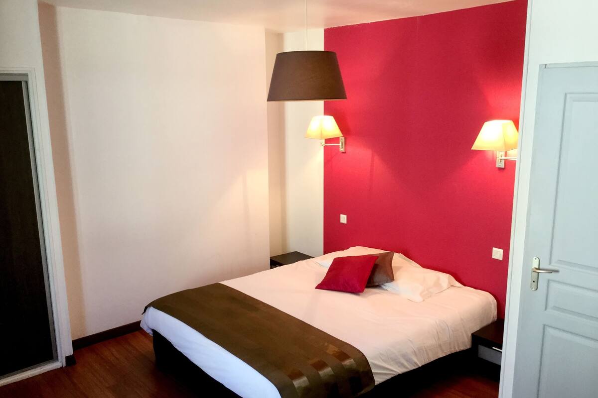 Double Room | Down duvets, desk, blackout curtains, free cots/infant beds