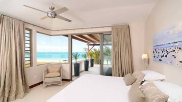 4 chambres, coffres-forts dans les chambres, bureau