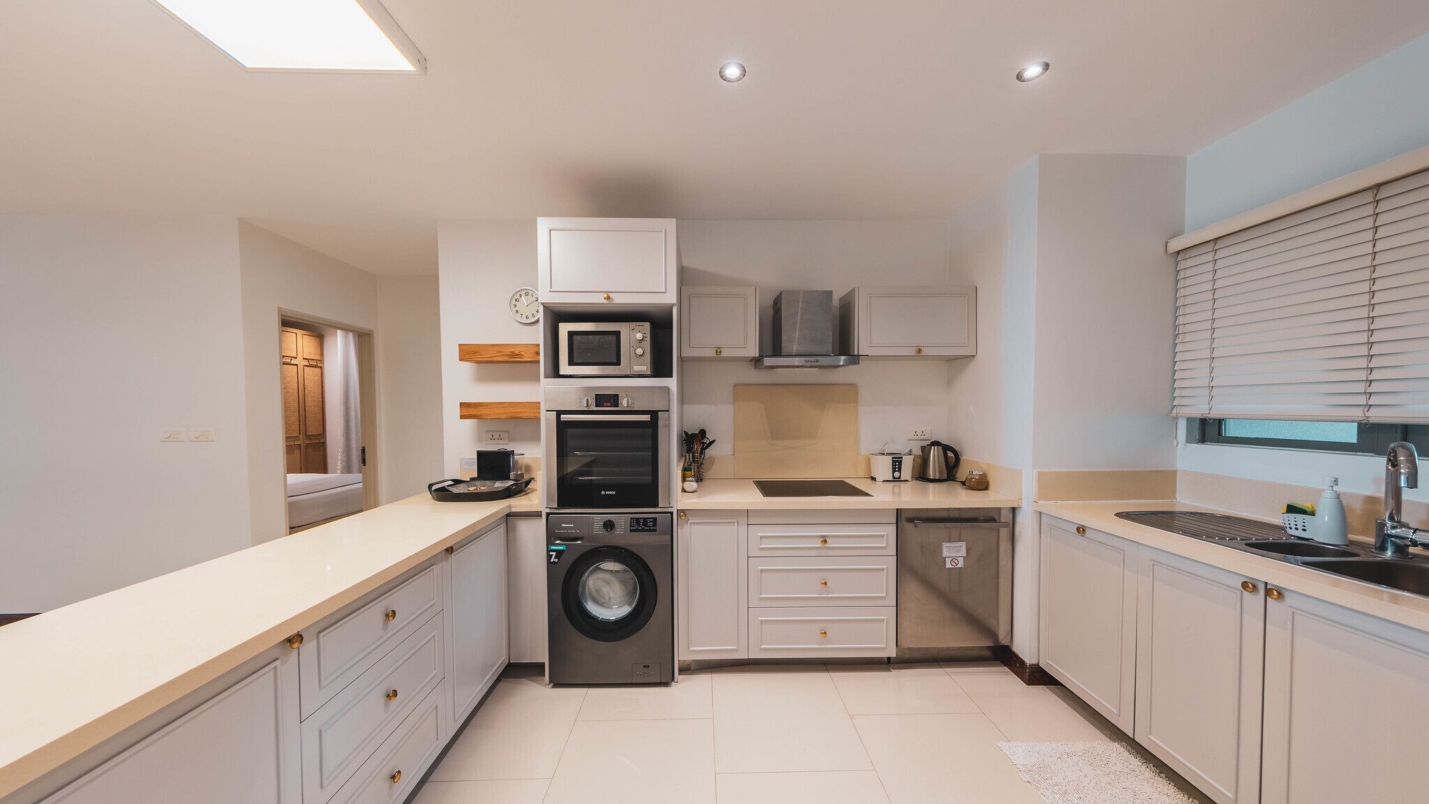 premium apartment | private kitchen | full-sized fridge, microwave, dishwasher, coffee/tea maker