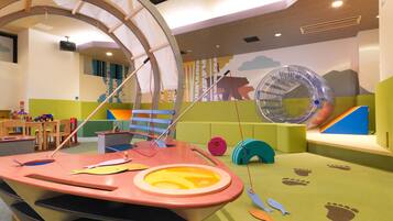 Innen-Kinderspielplatz