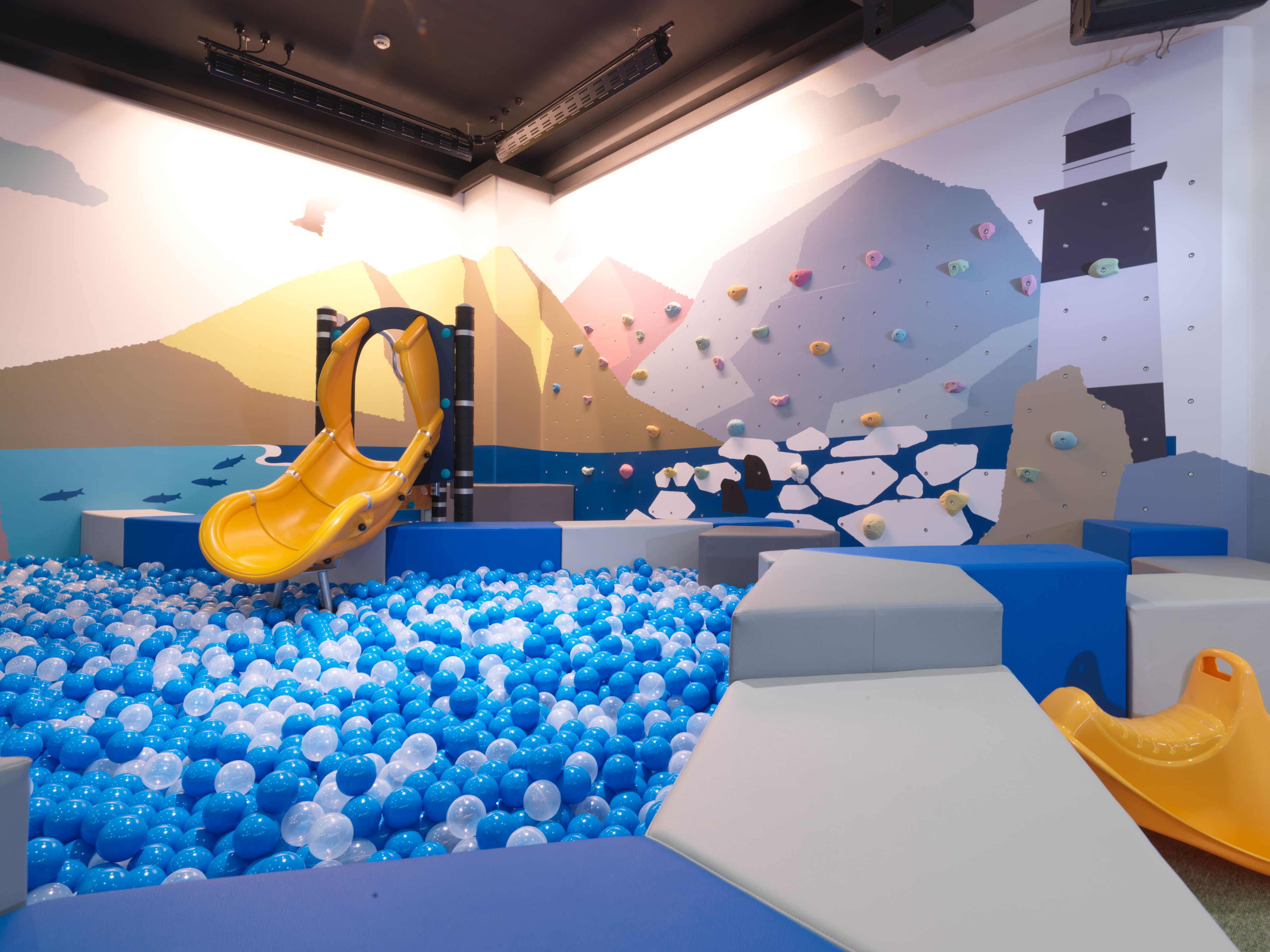 儿童活动区 - 室内